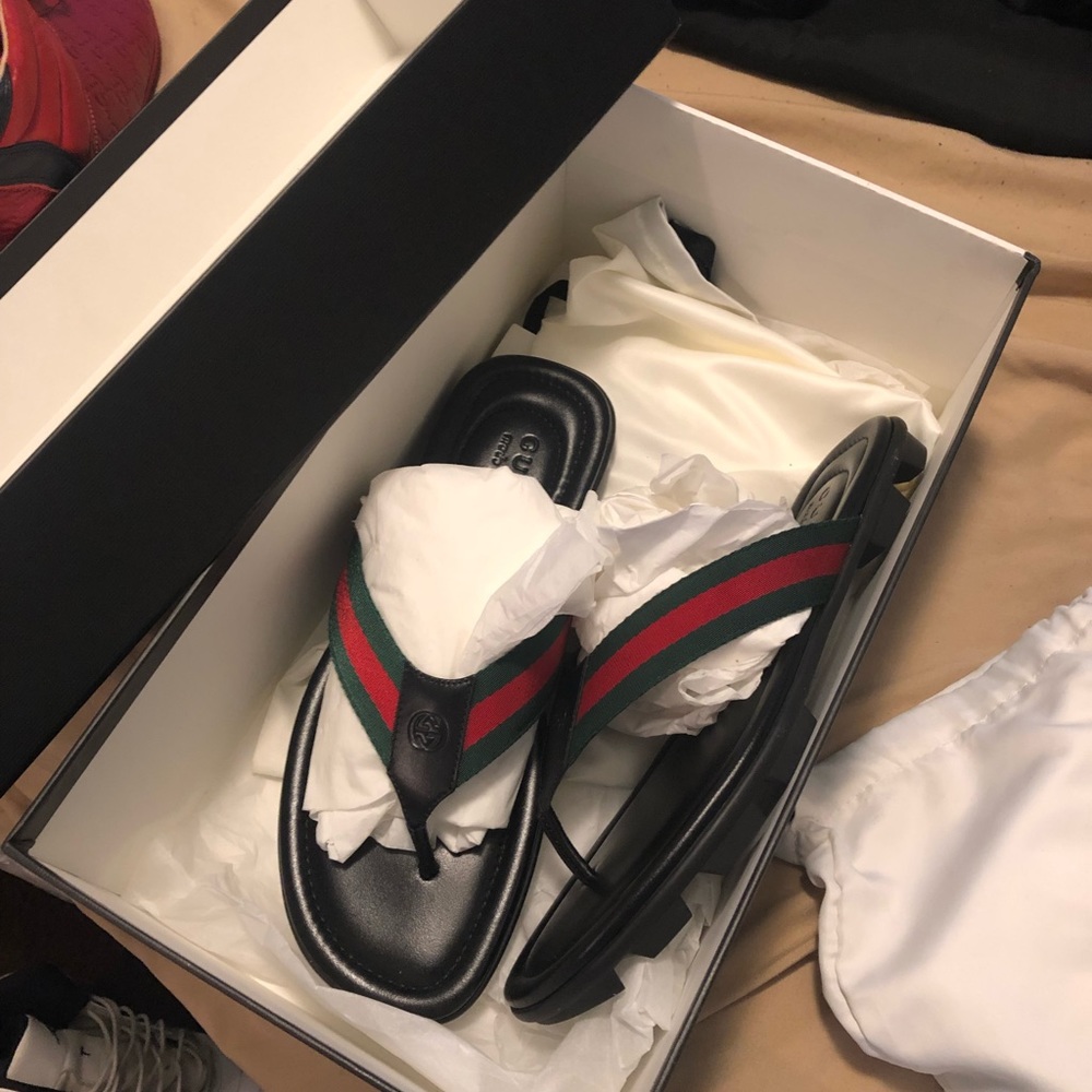 Gucci slippers